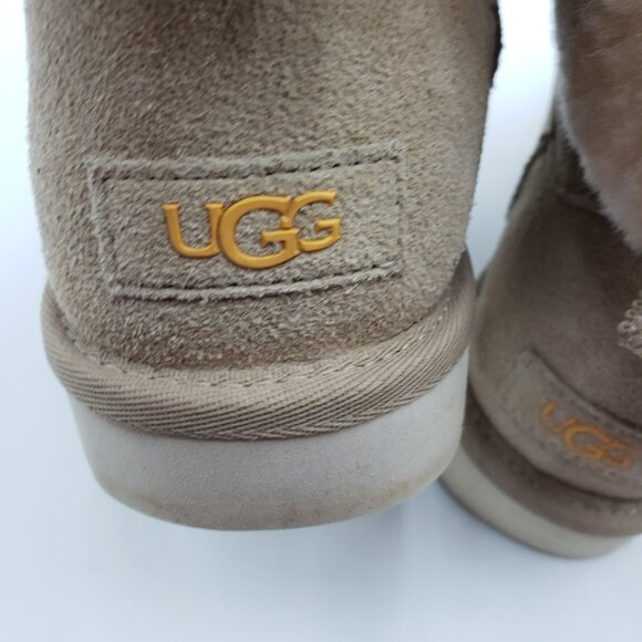 UGG Mini Alpine Boots 8 Womens Lace Up Suede Shearling Bootie Tan - Picture 6 of 9
